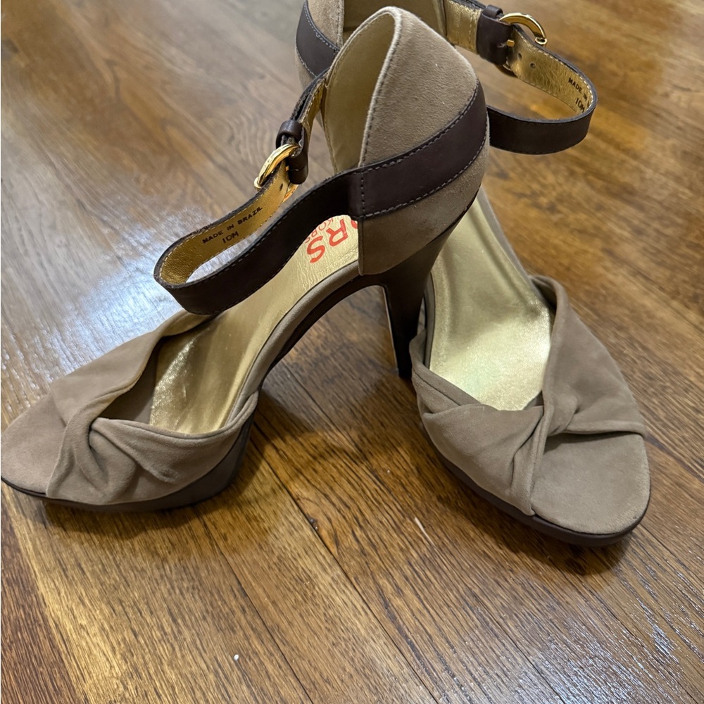Michael Kors Elegant Brown Heels